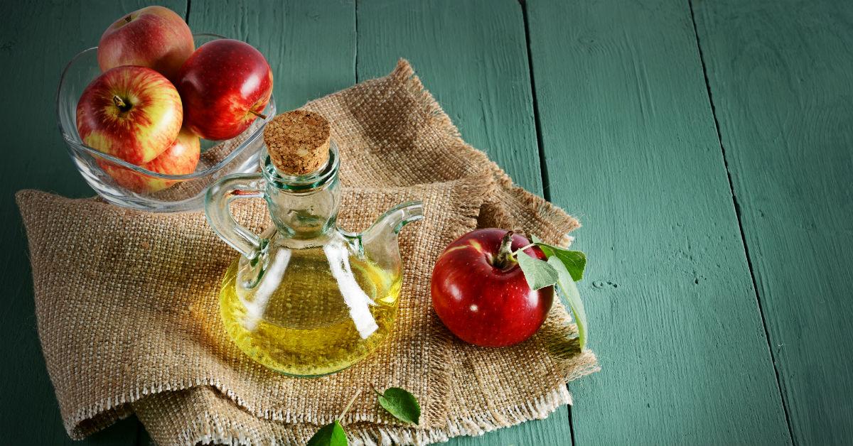 শরীর এবং ত্বকের যত্নে অ্যাপেল সাইডার ভিনিগার! (apple cider vinegar benefits)