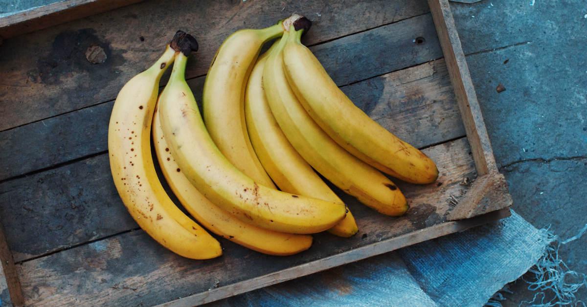 সুস্থ থাকতে চাও তো রোজ ২ টো করে কলা খাও! (benefits of eating 2 bananas a day)